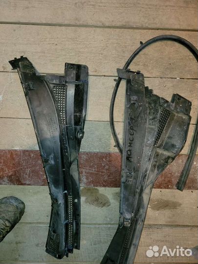 Жабо пластик на митсубиси лансер 9