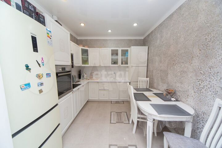 1-к. квартира, 63 м², 2/12 эт.