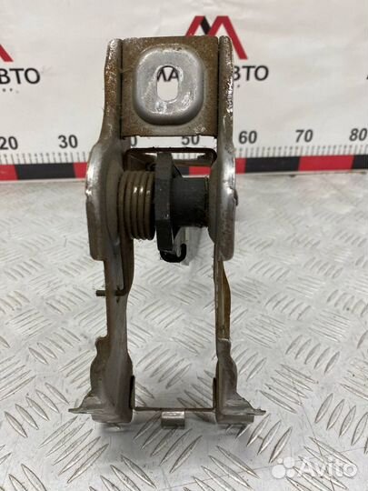 Б/У педаль тормоза Mazda Demio DW3W B3 1.3 Л (83