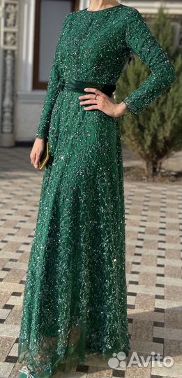 Вечернее платье