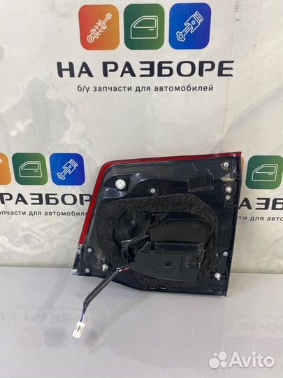 Фонарь задний левый Toyota Land Cruiser 200