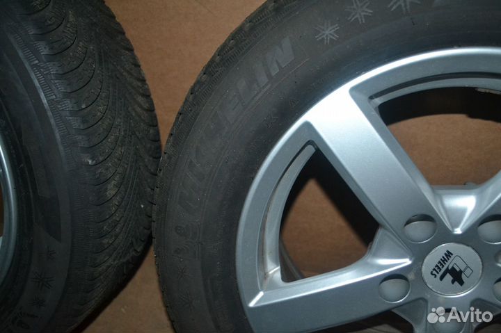 Диски R16 с зимними шинами 205 60 16