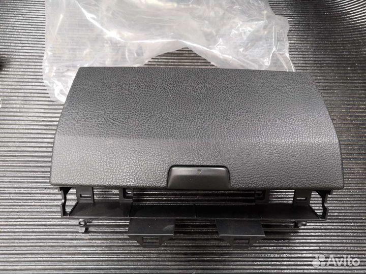 Бардачок mazda 6