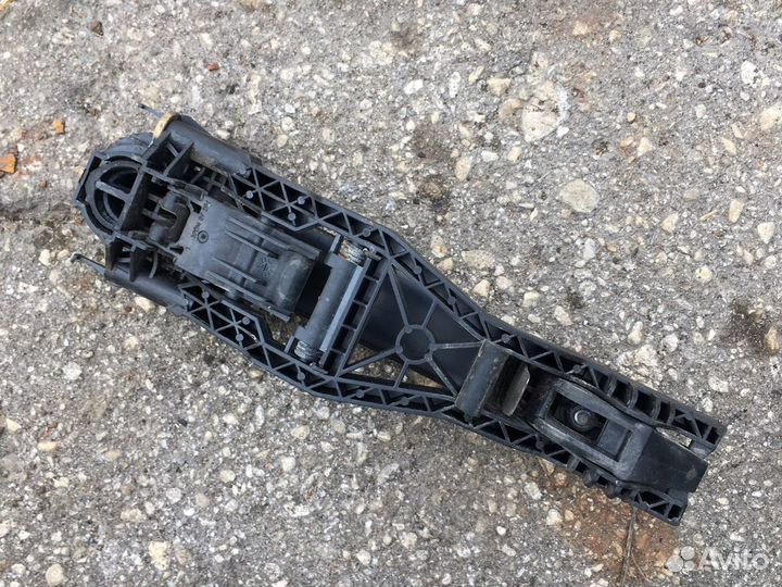 Ручка двери внешняя Skoda Fabia