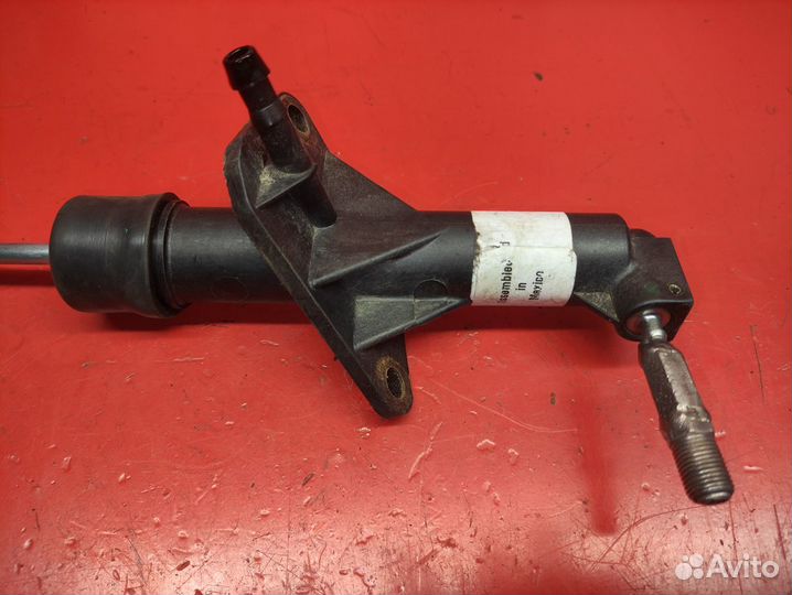 Главный цилиндр сцепления Ford Bronco 2 новый