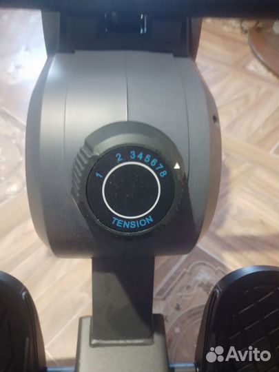 Гребной тренажер