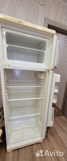 Холодильник бу Stinol