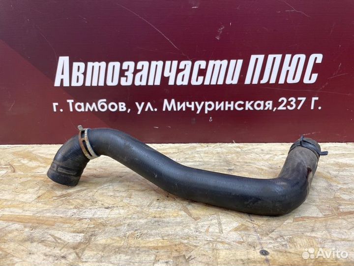 Верхний патрубок радиатора Renault Logan