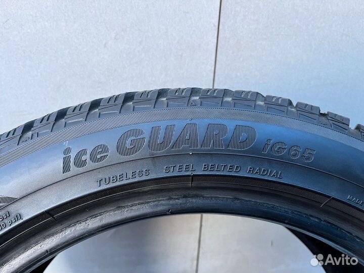 Yokohama Ice Guard IG65 215/50 R17