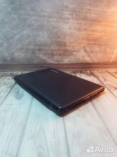 Мощный Ноутбук Lenovo / Nvidiа GеFоrcе GT 520m 1gb