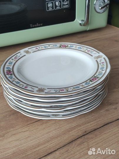 Набор тарелок
