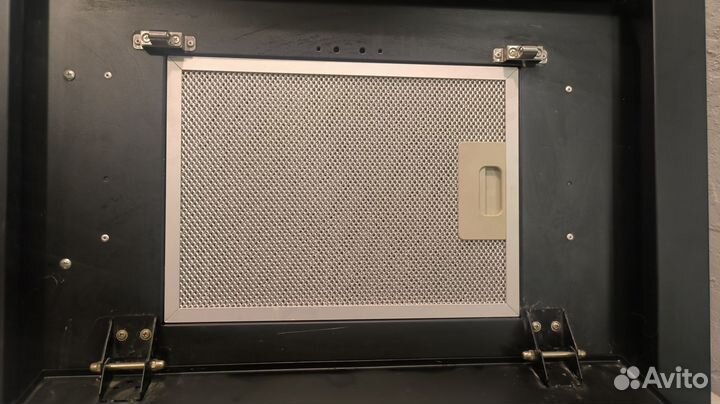 Вытежка купольная 60 см