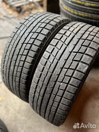 Yokohama Ice Guard IG52C 215/55 R17