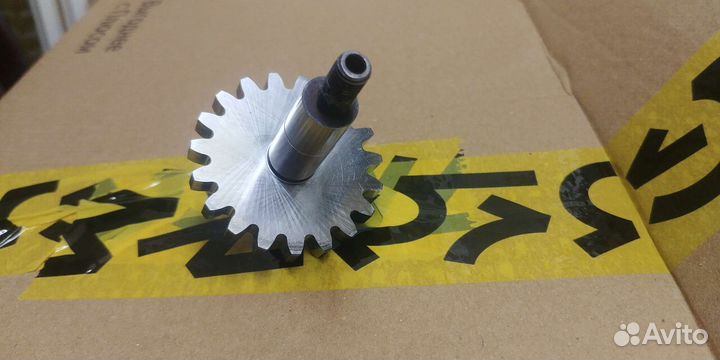 Вал помпы Honda cr250 1993-2001