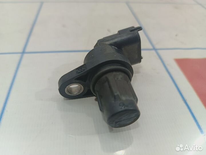 Датчик положения распредвала Mercedes-Benz GLK (X2