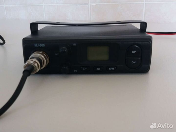 Автомобильная радиостанция Megajet MJ-300