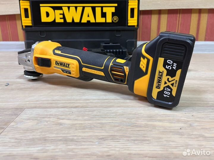 Аккумуляторная болгарка (ушм) Dewalt 125mm 18V