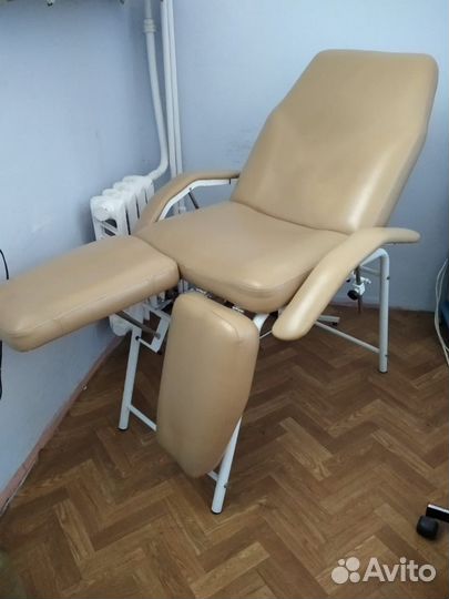 Кресло педикюрное