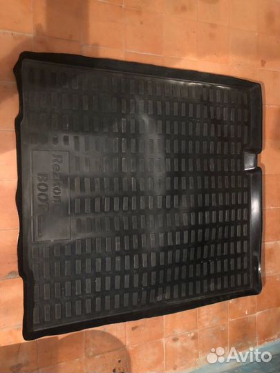 Коврик в багажник Веста Св