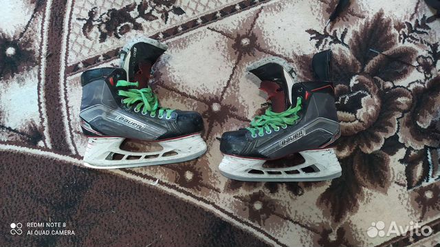 Коньки хоккейные