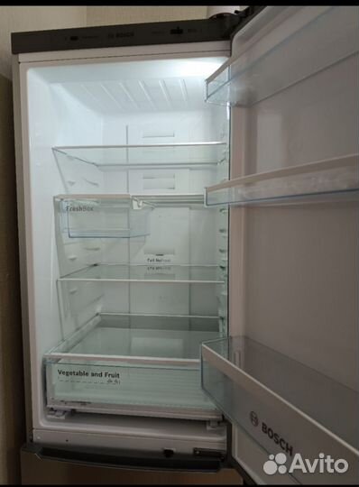 Холодильник Bosch двухкамерный