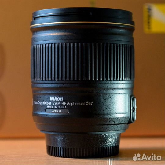 Объектив Nikon AF-S nikkor 28 mm f/1.8 G