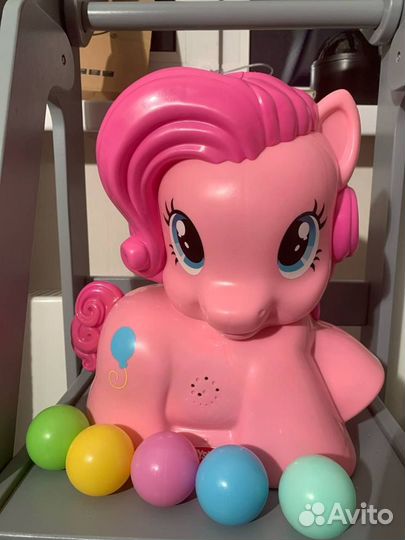 My Little Pony Пинки Пай с мячиками