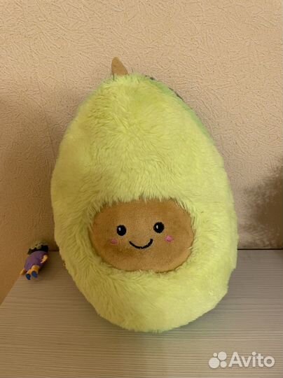 Игрушка подушка авокадо