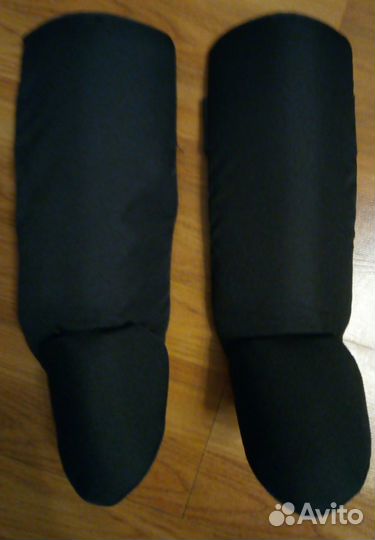 Продам защиту голени и кисти на 5-7 лет, б/у