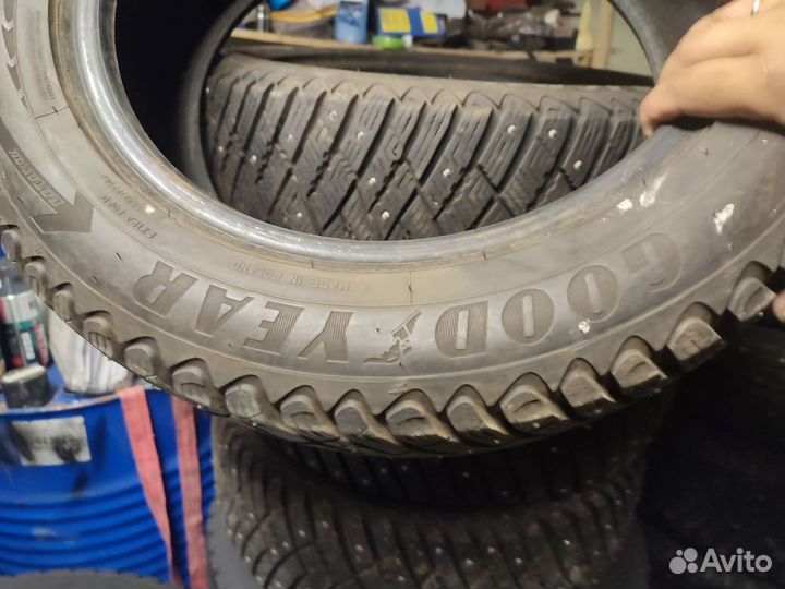 Goodyear Ultra Grip Ice Arctic 2 205/55 R16