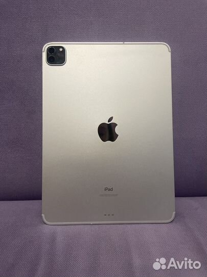 iPad 11 pro (2-го поколения) с клавиатурой