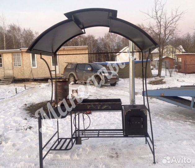 Мангал с крышей