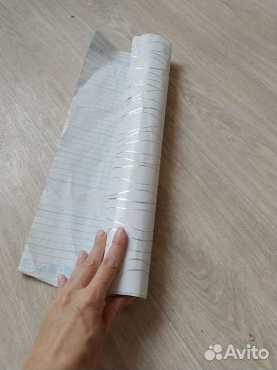 Самоклеющаяся пленка