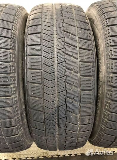 Bridgestone Blizzak VRX 215/60 R16 99W