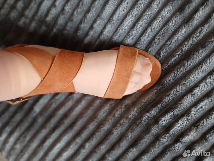 Босоножки женские 37 размер
