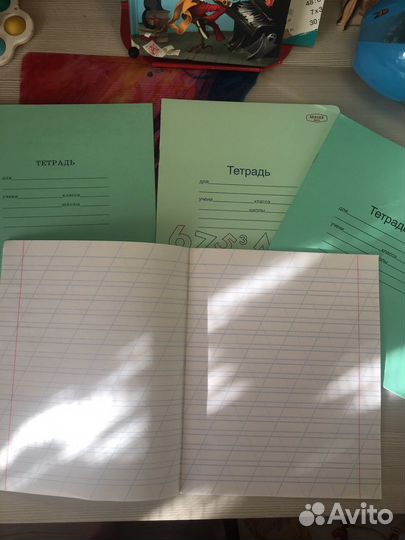 Тетрадь в косую линейку