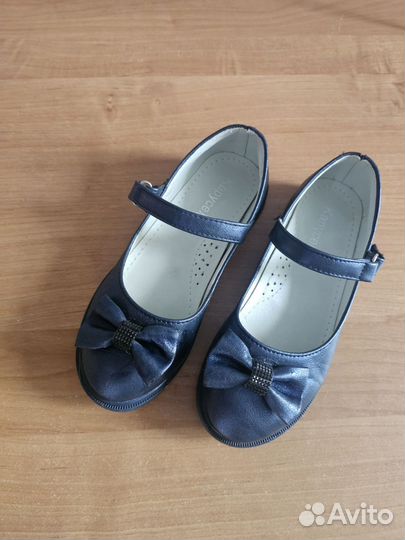 Туфли для девочки бу