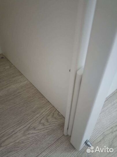 Детская кроватка с маятником и ящиком