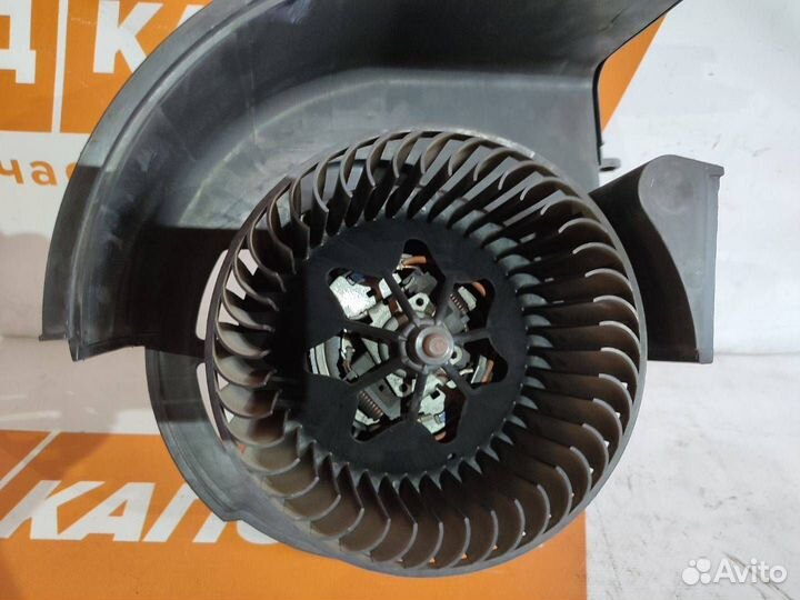 Моторчик печки BMW X5 E70 2008 64116971109