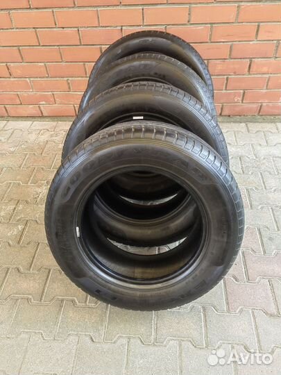 Goodyear Eagle F1 Asymmetric SUV 4x4 255/60 R17 106V