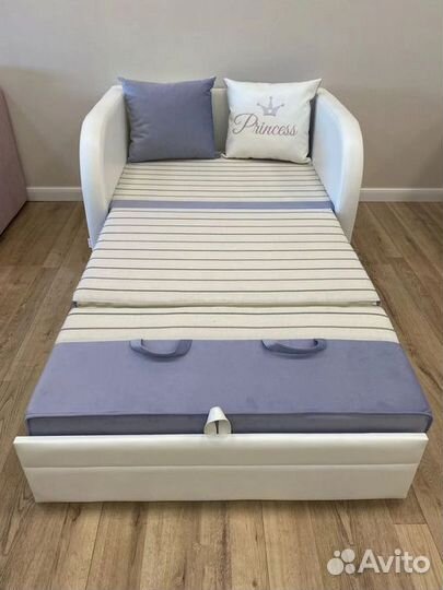 Детский диванчик