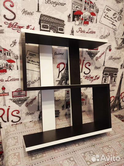 Полка настенная двухцветная