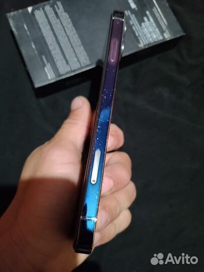 Телефон iPhone хр в корпусе 13 про