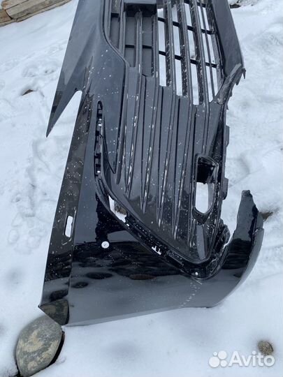 Бампер передний с решеткой Камри 70 2022