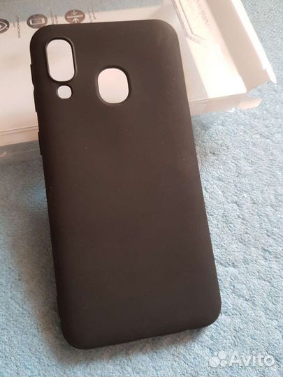 Чехлы-накладки для Samsung Galaxy A40 (3 цвета)