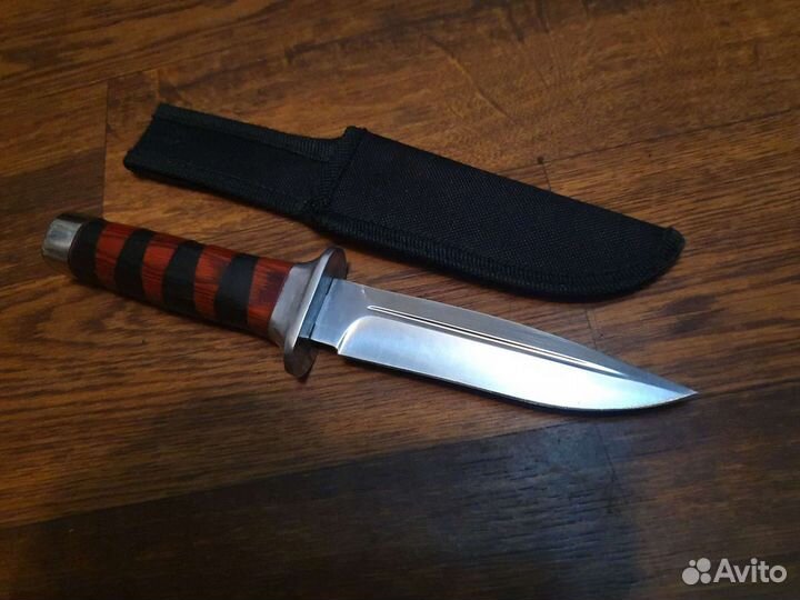 Нож туристический