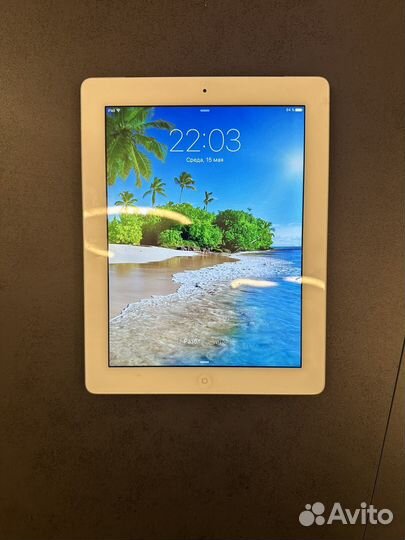 iPad 32 GB Wi-Fi White