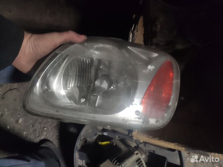 Фара nissan micra