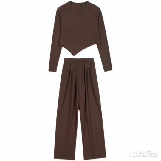 Костюм женский