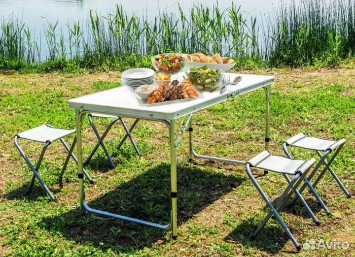 Складной стол и 4 стула (набор для пикника)